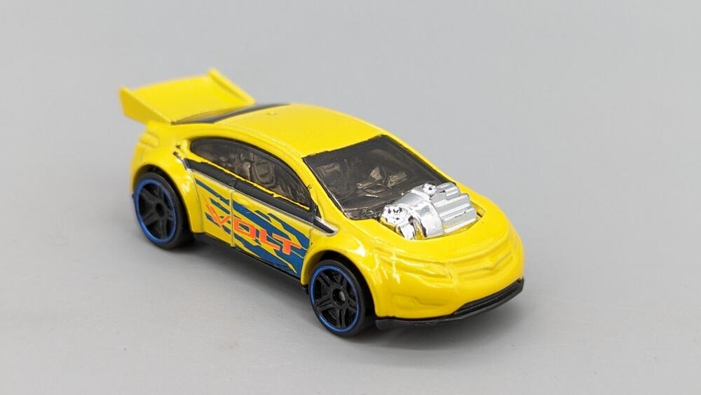 Hot Wheels Chevy Super Volt 2020 Multipack Exclusive Yellow Diecast 1:64 Car